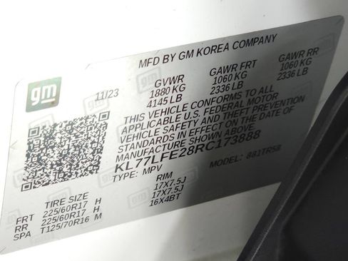 Used 2024 Chevrolet Trax LS w/ LS Convenience Package FWD image 31