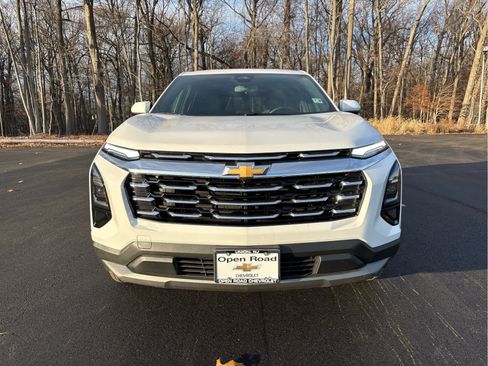 Used 2026 Chevrolet Equinox LT w/ Convenience Package II image 3