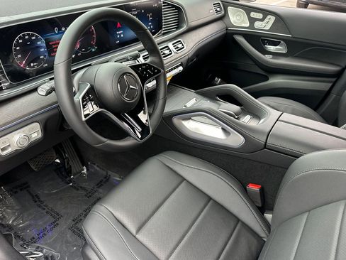 New 2026 Mercedes-Benz GLS 450 4MATIC image 15