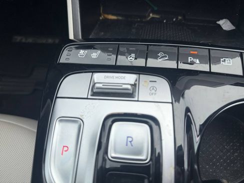 Certified 2023 Hyundai Tucson Limited w/ Winter Package FWD image 16