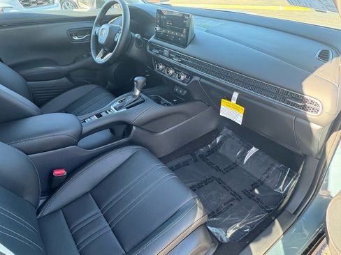 New 2026 Honda HR-V EX-L image 11