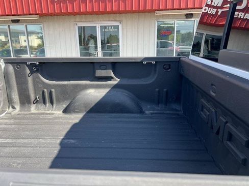 Used 2018 GMC Sierra 1500 SLT AWD/4WD image 6
