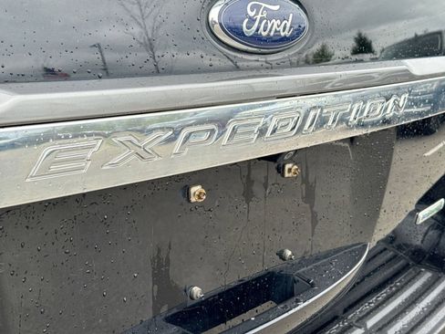 Used 2017 Ford Expedition EL Limited w/ Equipment Group 301A AWD/4WD image 15