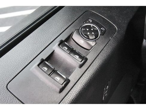 Used 2015 Ford F150 XLT w/ Equipment Group 302A Luxury AWD/4WD image 21