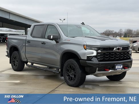 Used 2024 Chevrolet Silverado 1500 ZR2 w/ Technology Package image 2