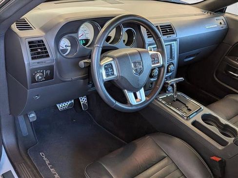 Used 2012 Dodge Challenger R/T RWD image 10