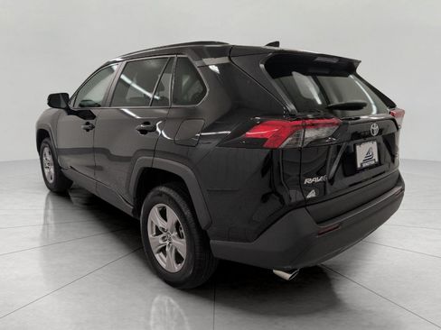 Used 2025 Toyota RAV4 XLE AWD/4WD image 20