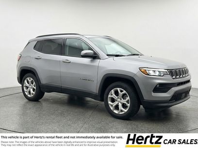 Used 2025 Jeep Compass Latitude