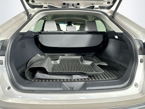 Certified 2024 Toyota Venza LE AWD/4WD image 25