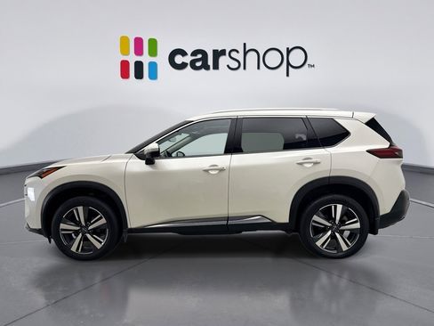 Used 2023 Nissan Rogue SL AWD/4WD image 2