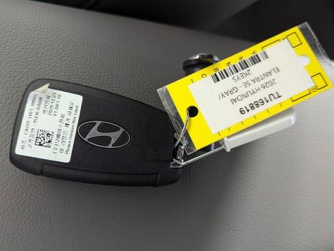 New 2026 Hyundai Elantra SE image 25