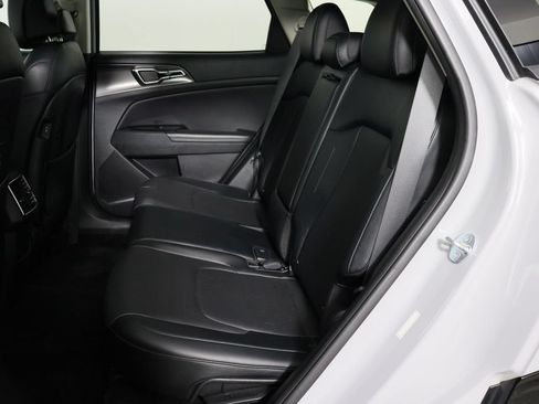 Used 2023 Kia Sportage SX FWD image 8