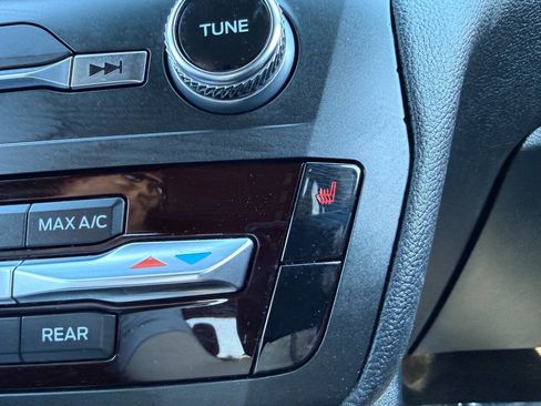 Used 2020 Ford Explorer XLT w/ Comfort Package image 47