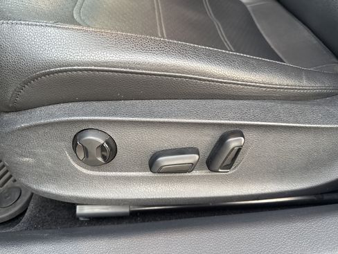 Used 2016 Volkswagen Passat 1.8T SE image 8