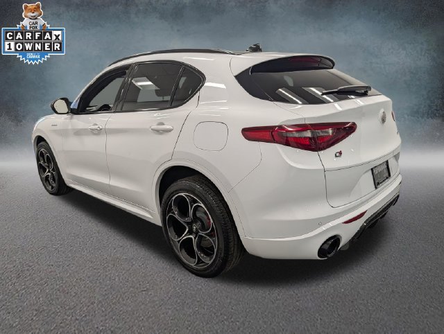 Used 2023 Alfa Romeo Stelvio Veloce AWD/4WD image 6