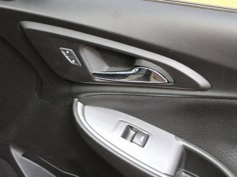 Used 2023 Chevrolet Malibu LT FWD image 9