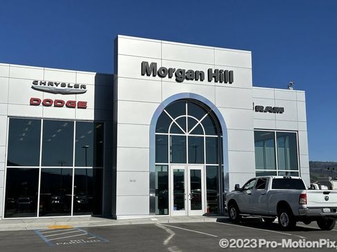 Used 2024 RAM 3500 Tradesman w/ Chrome Appearance Group AWD/4WD image 10