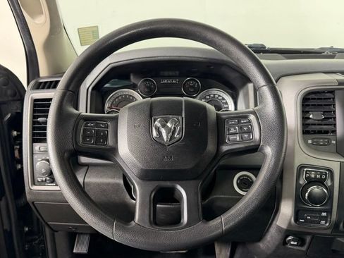 Used 2019 RAM 1500 Express w/ Wheel & Sound Group AWD/4WD image 14