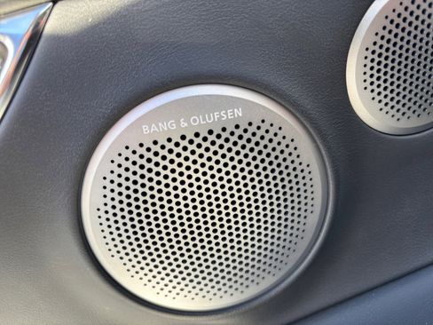 Used 2025 Genesis GV80 2.5T Advanced image 27