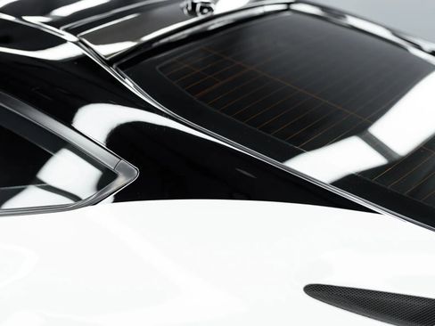 Used 2015 Ferrari F12 Berlinetta image 23