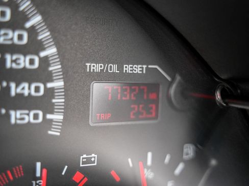 Used 2000 Chevrolet Camaro Z28 w/ SS Performance/Appearance Pkg image 88