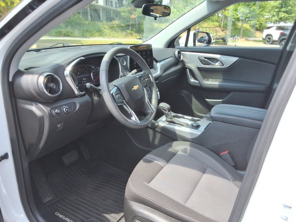 Certified 2023 Chevrolet Blazer LT FWD image 22
