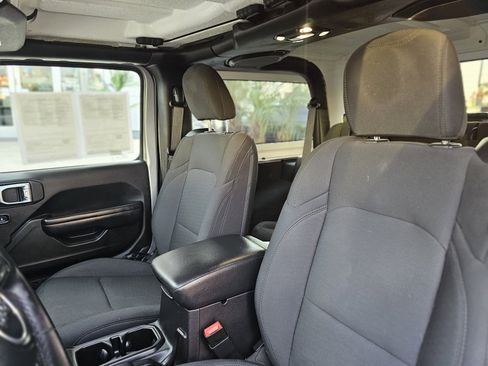 Used 2020 Jeep Wrangler Sport image 22