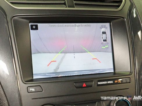 Used 2019 Ford Explorer XLT w/ Equipment Group 202A image 9