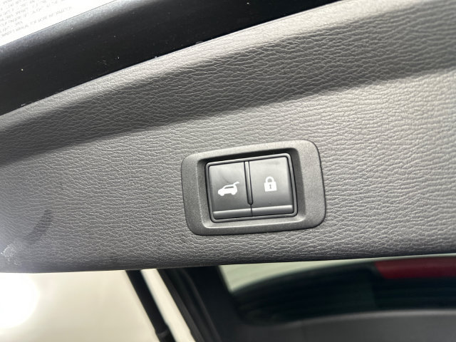 Used 2025 Mitsubishi Outlander SE AWD/4WD image 25