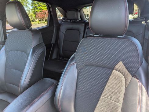 Used 2025 Ford Escape ST-Line Select AWD/4WD image 28