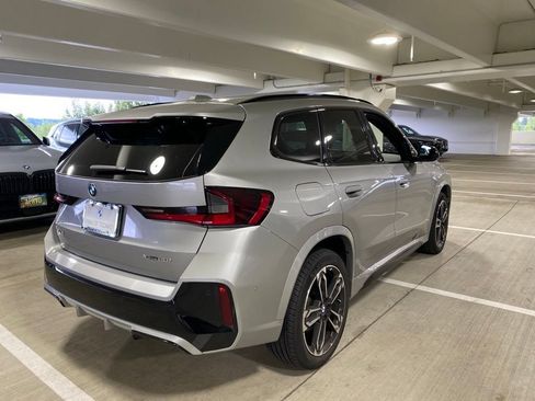 Used 2023 BMW X1 xDrive28i w/ M Sport Package AWD/4WD image 4