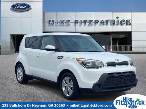 Used 2016 Kia Soul FWD image 1
