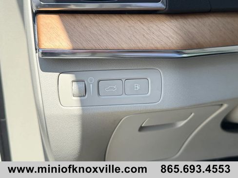Used 2021 Volvo XC90 T8 Inscription Expression w/ Climate Package AWD/4WD image 29
