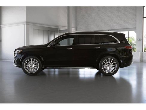 Used 2023 Mercedes-Benz GLS 580 4MATIC image 34