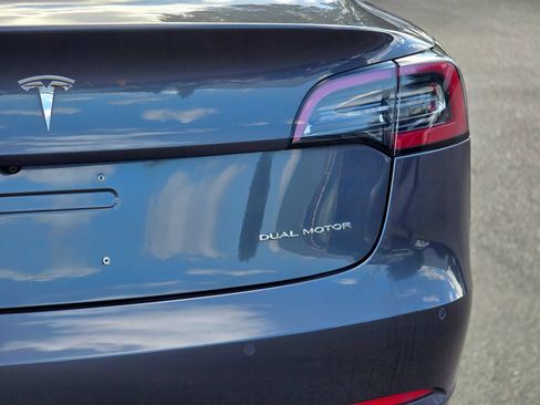 Used 2018 Tesla Model 3 Long Range AWD/4WD image 11