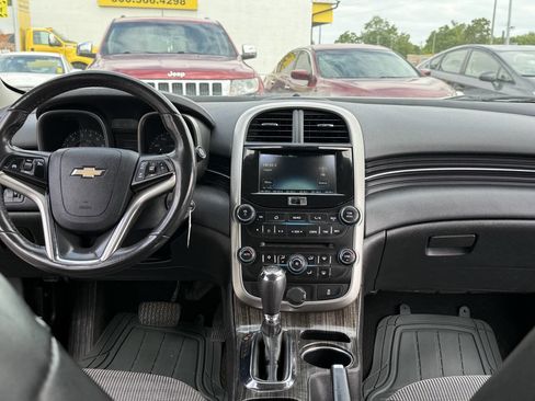 Used 2015 Chevrolet Malibu LT FWD image 12