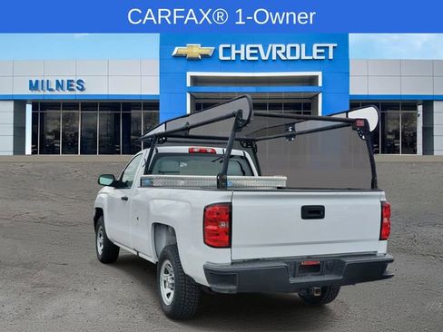 Used 2018 Chevrolet Silverado 1500 W/T w/ Trailering Package image 3