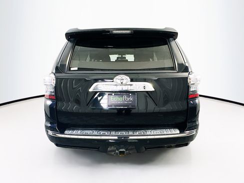 Used 2016 Toyota 4Runner Limited image 7