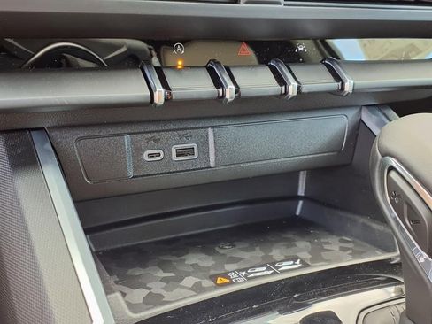 New 2025 Chevrolet Colorado LT w/ LT Convenience Package AWD/4WD image 9