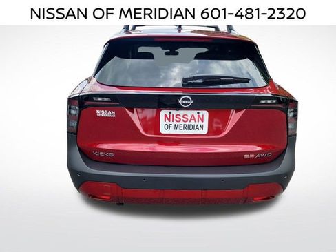 New 2026 Nissan Kicks SR w/ Cold Weather Package AWD/4WD image 4