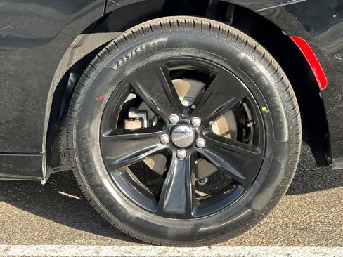 Used 2017 Dodge Charger SXT image 24