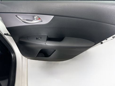 Used 2024 Kia Forte LXS image 27