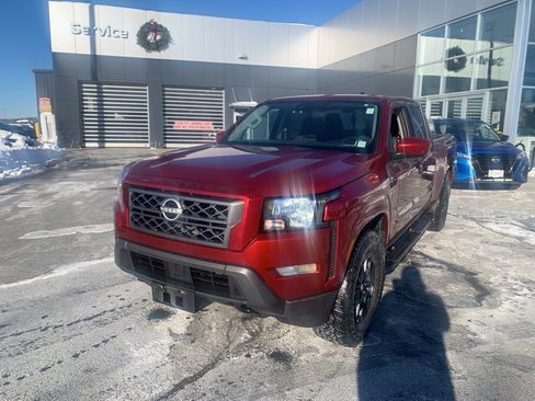 Used 2023 Nissan Frontier SV w/ Technology Package image 3