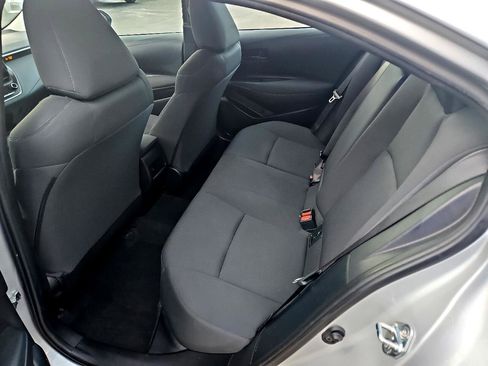 Used 2022 Toyota Corolla LE image 13