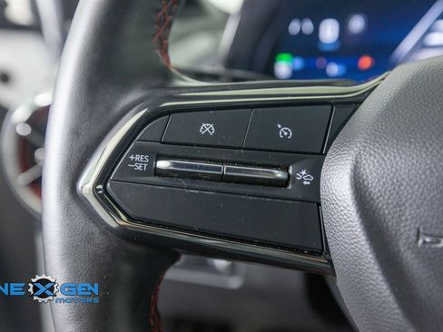 Used 2024 Chevrolet Equinox EV RS FWD image 14