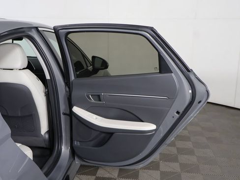 Used 2023 Hyundai Sonata Limited FWD image 25