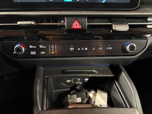 New 2026 Kia Sportage X-Line AWD/4WD image 22