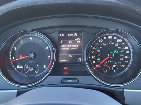 Used 2021 Volkswagen Atlas Cross Sport SE FWD image 19