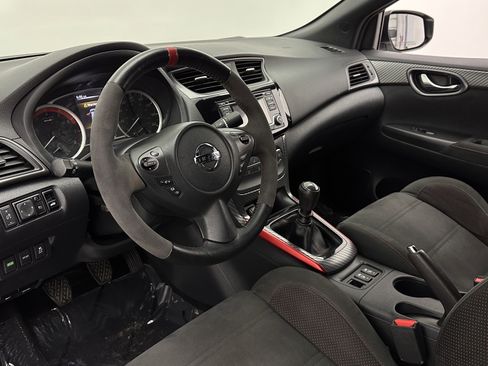 Used 2017 Nissan Sentra NISMO image 8