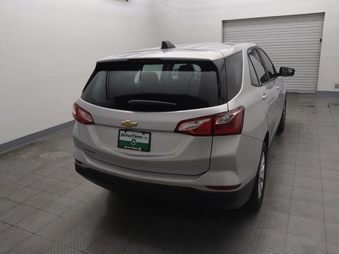 Used 2020 Chevrolet Equinox LS FWD image 7